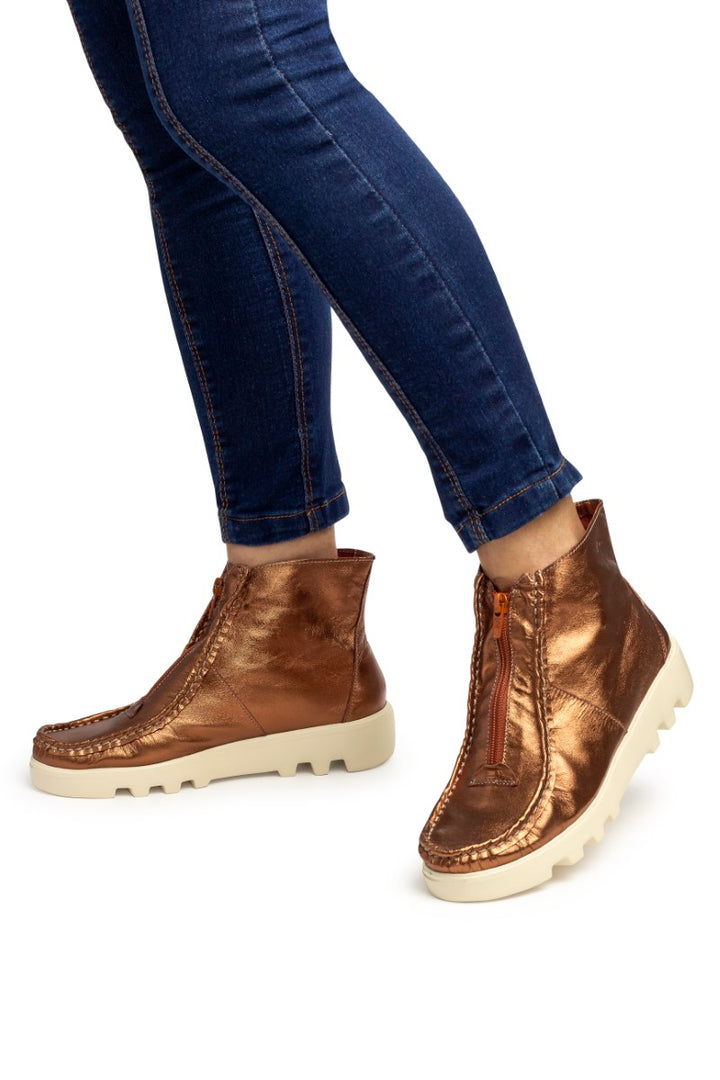 Bota New York