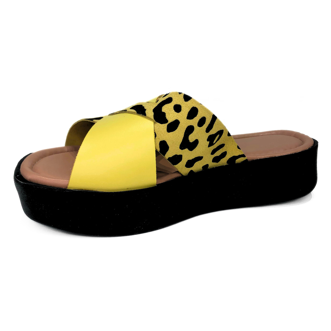 Sandália FlatForm de Couro Rio de Luz - 1008