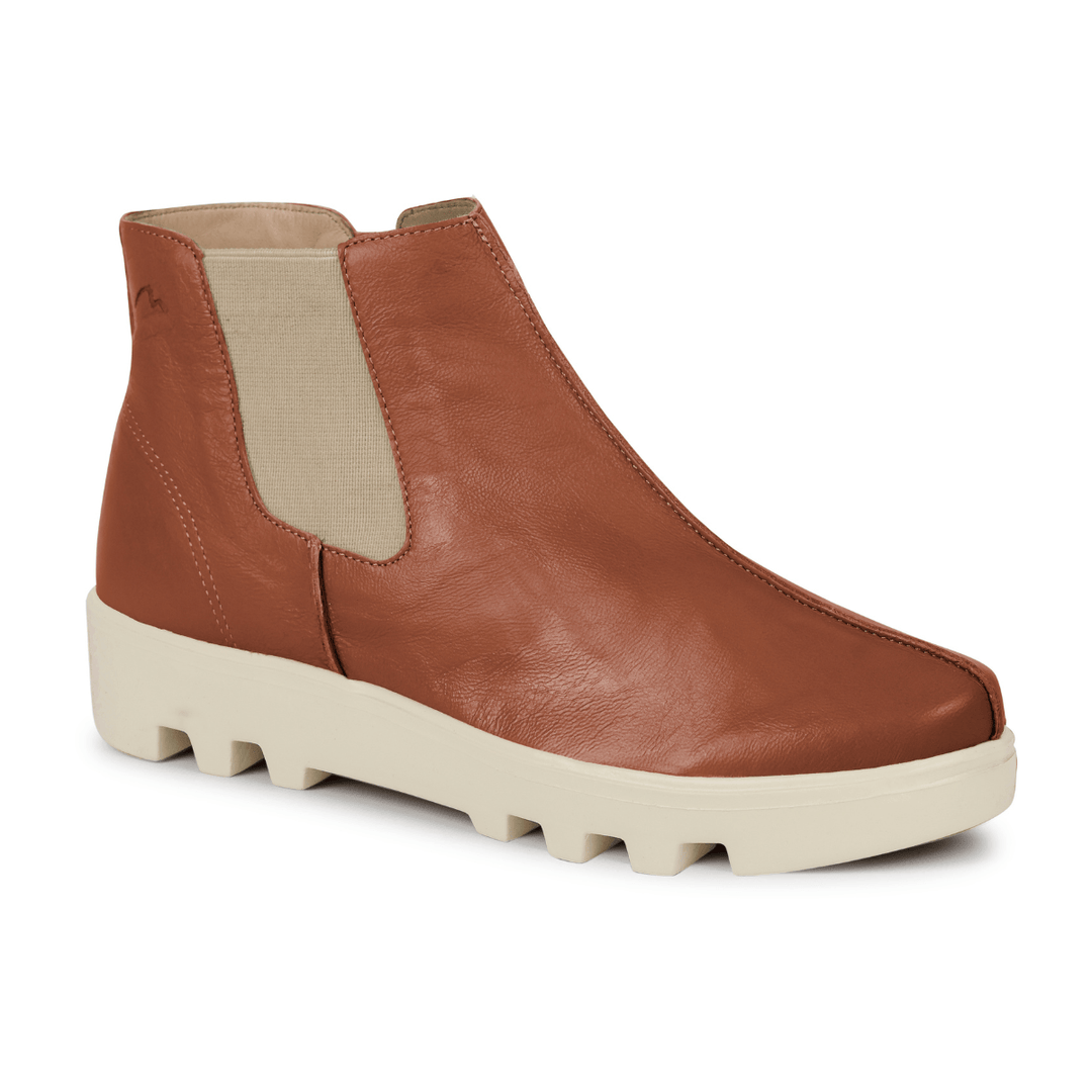 bota casual feminina Rio de Luz em couro legítimo. Com design moderno e prático, o zíper lateral garante facilidade ao calçar. Conforto e elegância para o seu dia!
