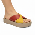 Carregue a imagem no visualizador da Galeria, Sandalia flatform - Couro Amarelo e Tangerina
