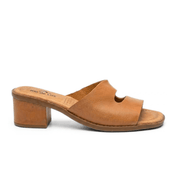 Tamanco feminino de couro na cor camel Rio de Luz com salto bloco baixo e recorte lateral.