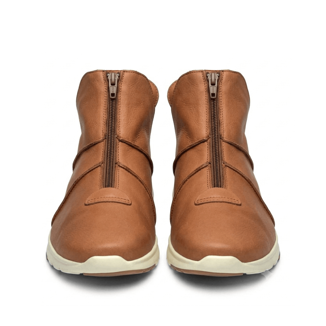 Tênis casual feminino Rio de Luz em couro legítimo. Com design moderno e prático, com zíper frontal.